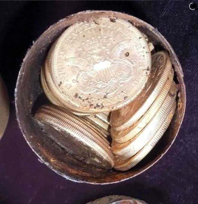 Tarihin en büyük hazinesi bahçesinden çıktı! Yıllardır servetin üzerinde habersiz oturmuşlar: Değeri dudak uçuklattı 3